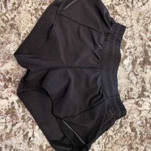 Lululemon hotty hot shorts size 4
